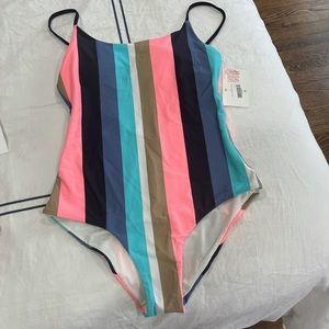 *Sold* NWT BODY GLOVE ONE PIECE SWIMSUIT